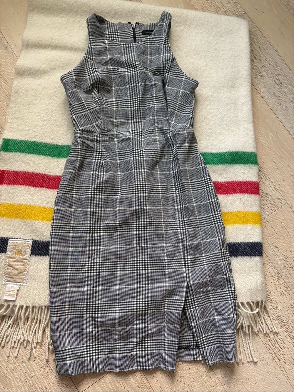 Banana Republic Gray Plaid Sleeveless Sheath Dress